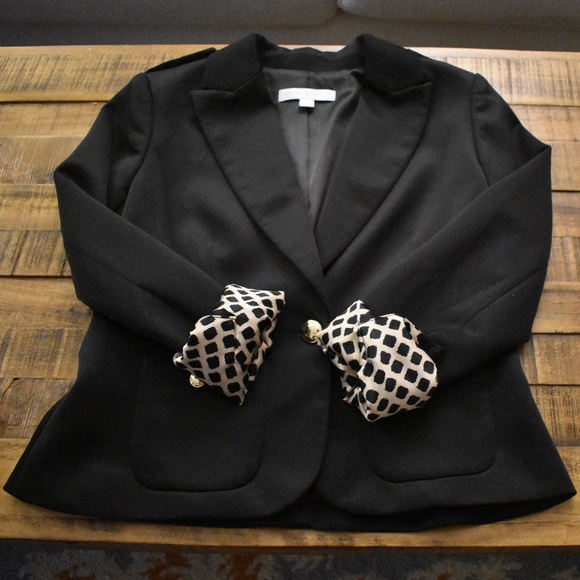 New York & Company Jackets & Blazers - Like New NY&C Black and Silk Patterned Blazer